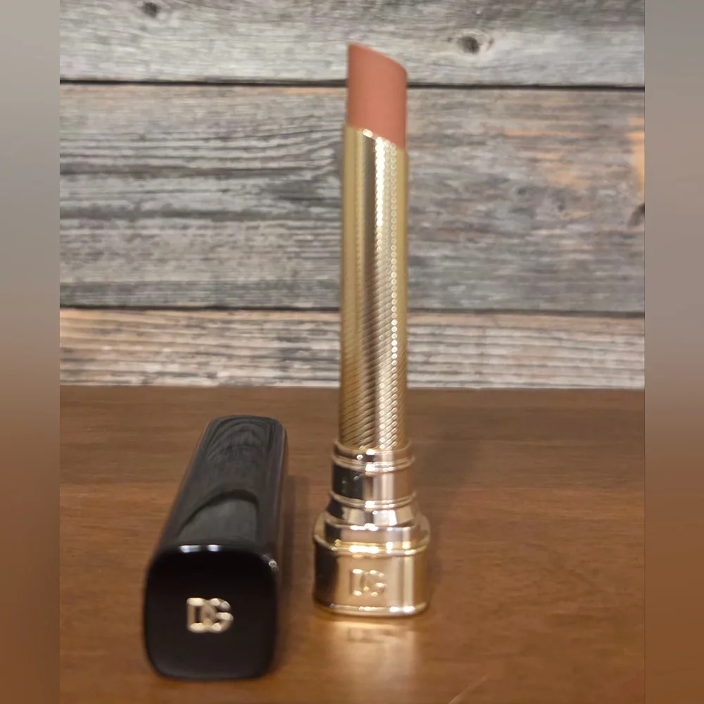 Dolce & Gabbana My Comfy Matte Instant Rich Color & Hydration Lipstick